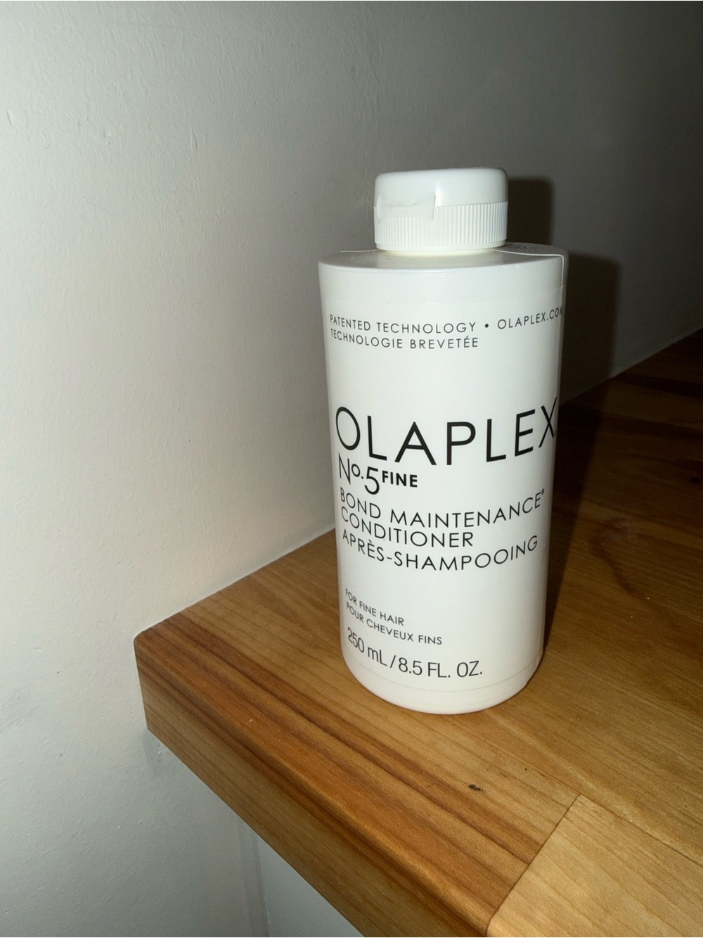 OLAPLEX No.5 Bond Maintenance Conditioner - White